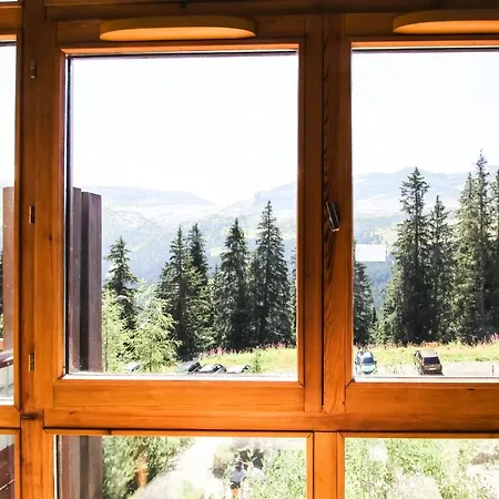 Bright, Spacious South-facing 1-bedroom Daire Flaine