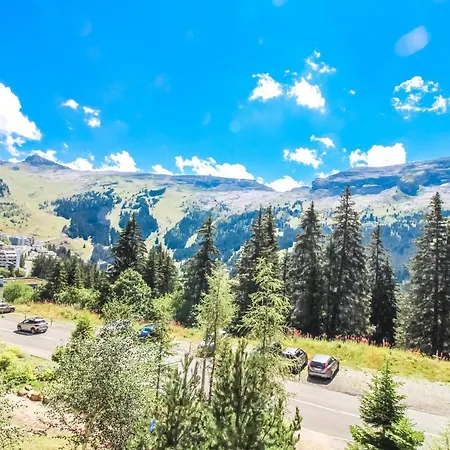 Bright, Spacious South-facing 1-bedroom Daire Flaine